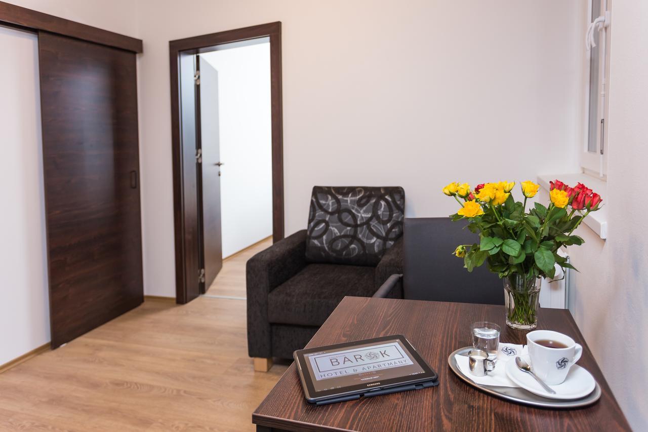 Barok Hotel And Apartments Братислава Экстерьер фото