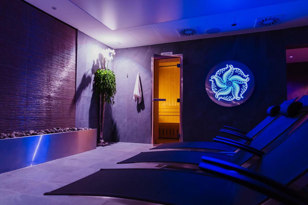Barok Hotel And Apartments Братислава Экстерьер фото